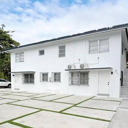 Fully Equipped Apartments With Parking Near Cocowalk Miami Exterior photo